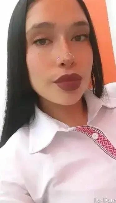 Stephany Profile image 2